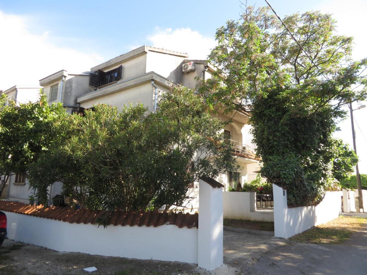 Apartments Amfa Biograd Na Moru Bagian luar foto