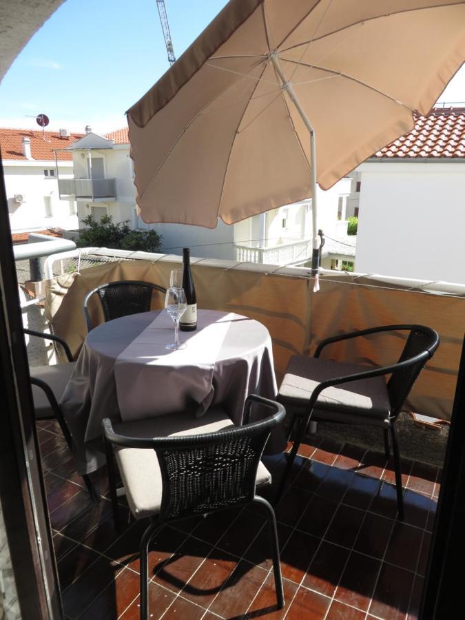 Apartments Amfa Biograd Na Moru Bagian luar foto