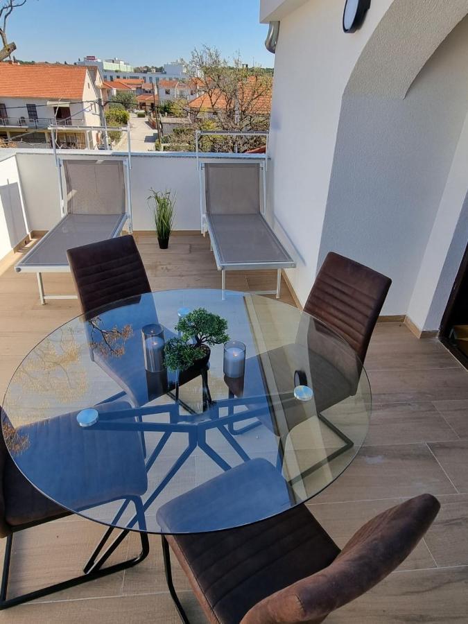 Apartments Amfa Biograd Na Moru Bagian luar foto