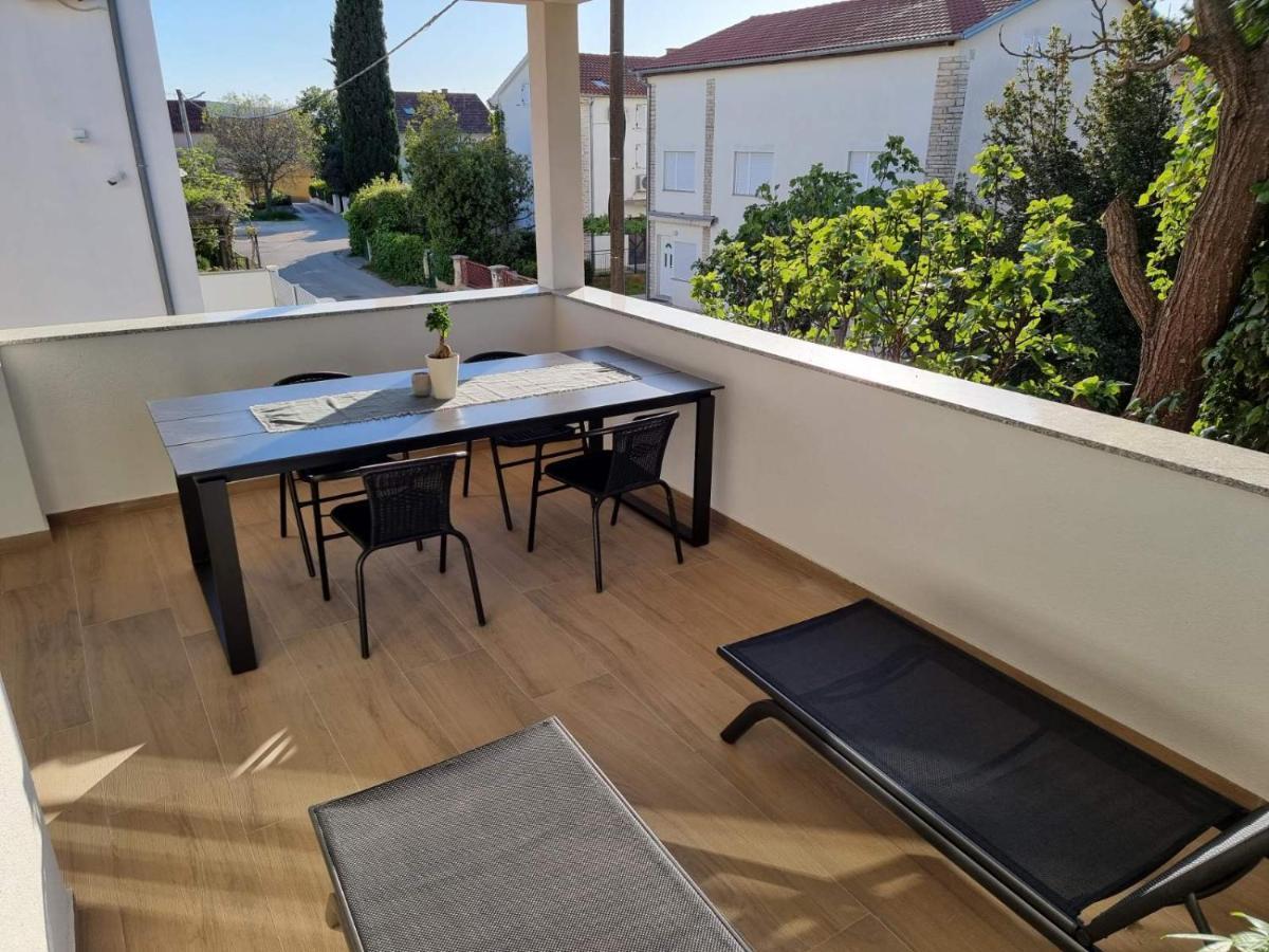 Apartments Amfa Biograd Na Moru Bagian luar foto