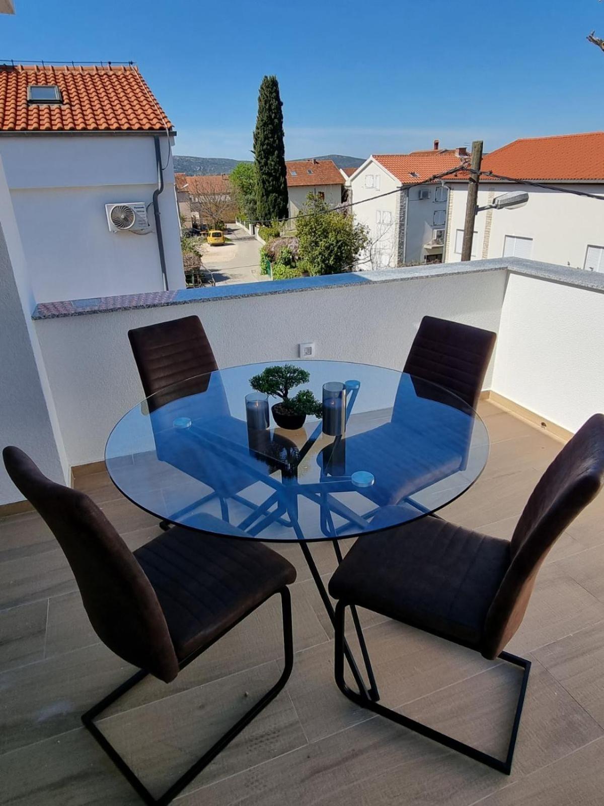Apartments Amfa Biograd Na Moru Ruang foto